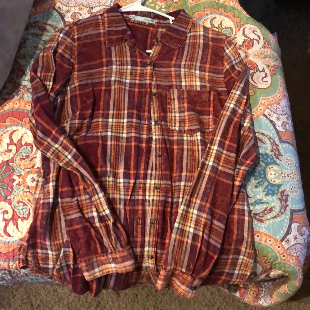 Long sleeved plaid shirt
